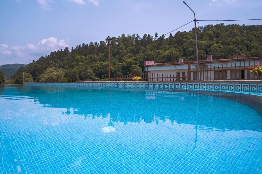 Tryavna Lake Hotel & Spa מראה חיצוני תמונה